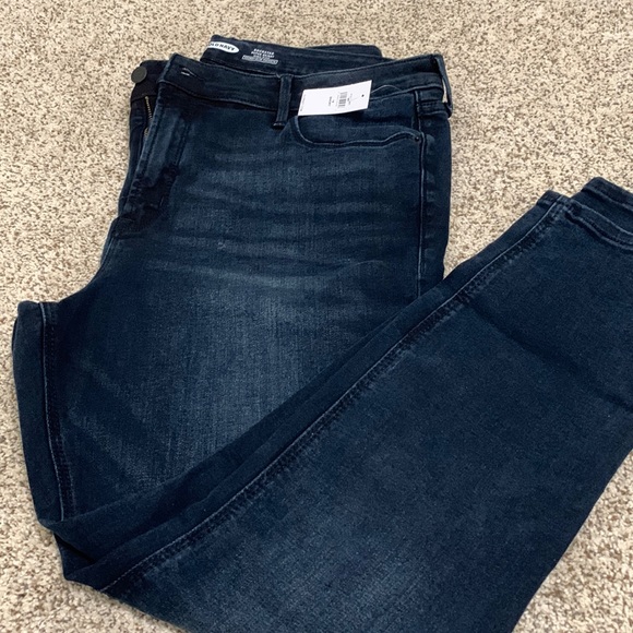 Old Navy Rockstar Skinny Jeans 